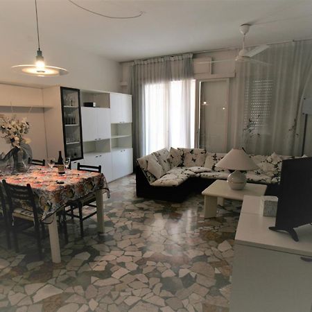 Ferienwohnung Flavia Lido di Jesolo Exterior foto